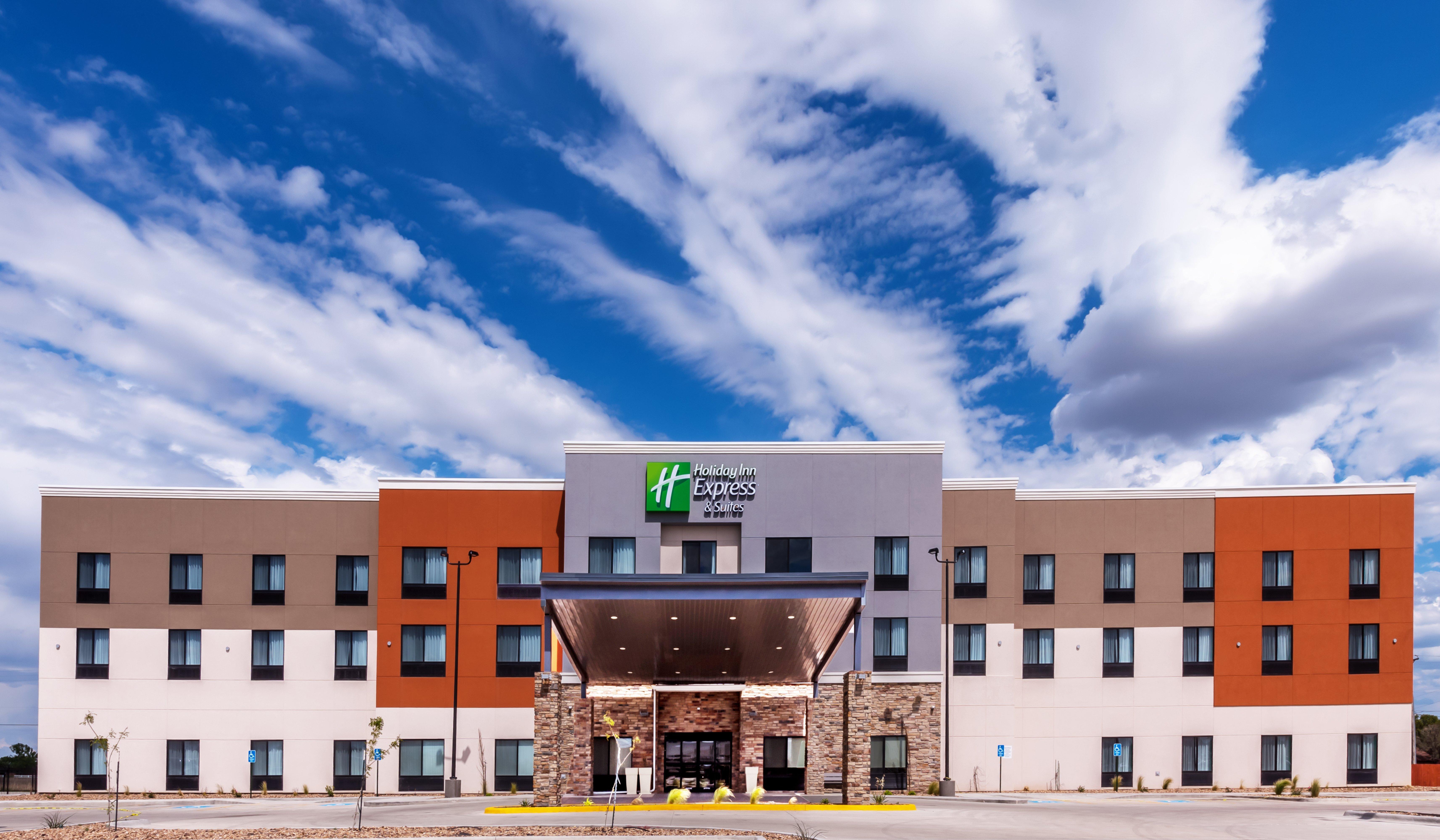 Holiday Inn Express & Suites Perryton By Ihg Lord Exteriör bild
